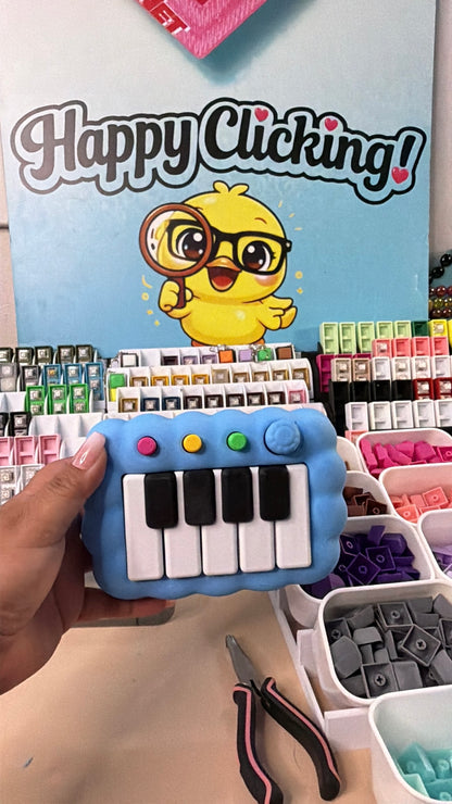 Studio Piano Mixed Clicker Fidget
